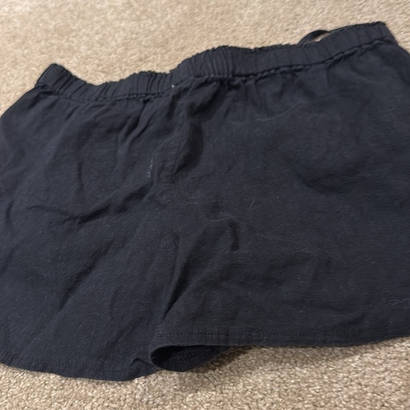 Black short shorts - Picture 2 of 2